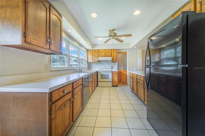 Image No.24-3 Bed Property for sale