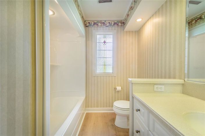 Image No.38-3 Bed Property for sale