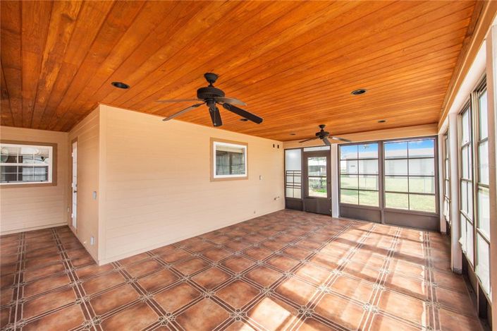 Image No.54-3 Bed Property for sale