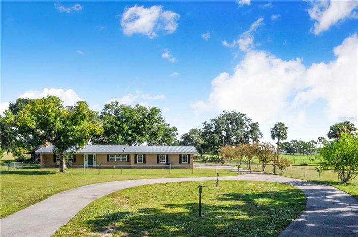 Image No.69-3 Bed Property for sale