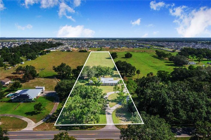 Image No.74-3 Bed Property for sale