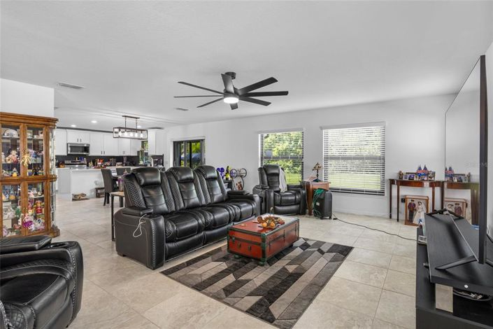 Image No.6-Propriété de 4 chambres à vendre à Kissimmee