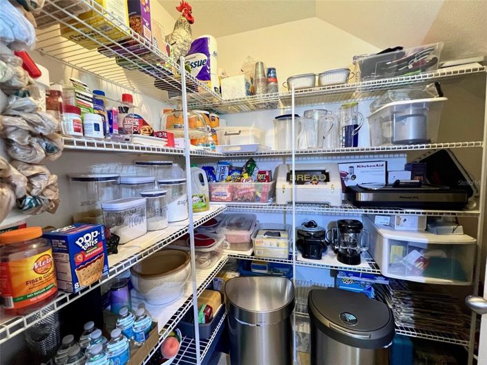 Image No.26-4 Bed Property for sale