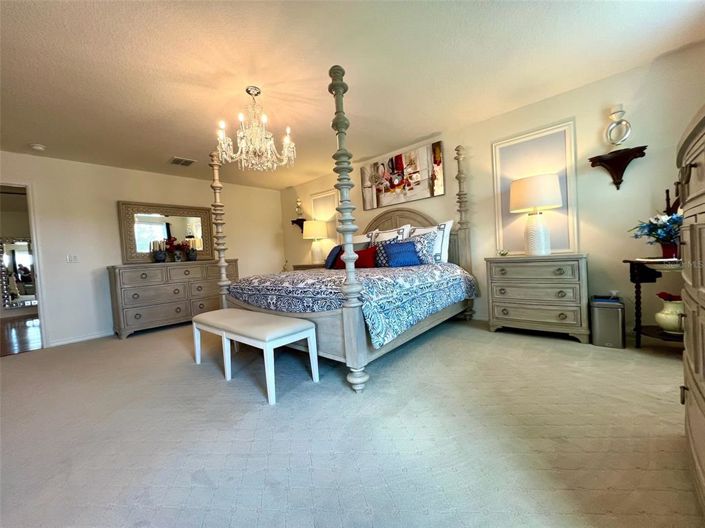 Image No.35-4 Bed Property for sale