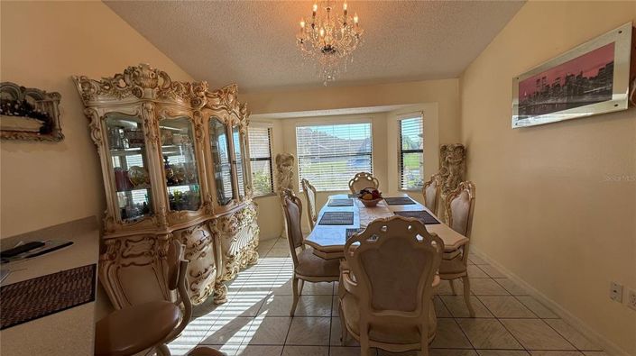 Image No.15-4 Bed Property for sale