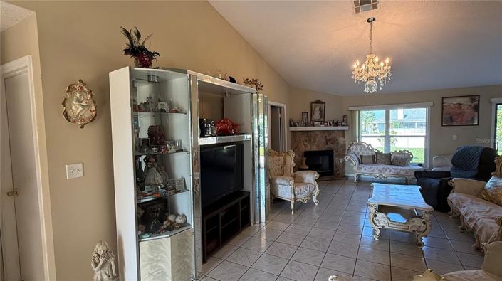 Image No.17-4 Bed Property for sale