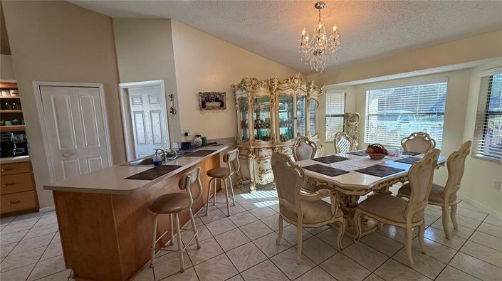 Image No.19-4 Bed Property for sale