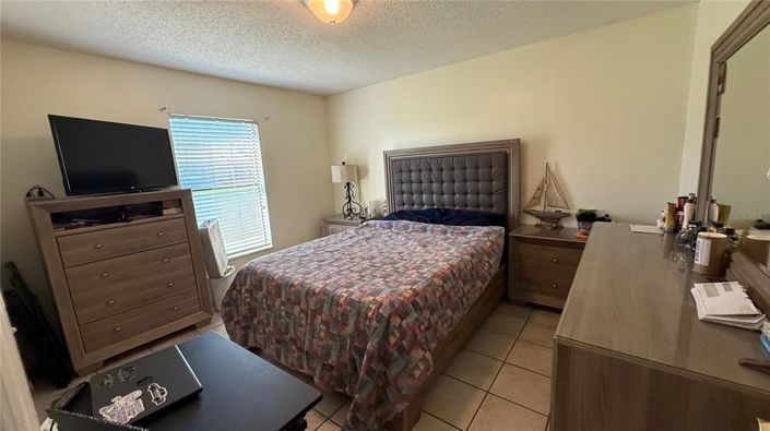 Image No.20-4 Bed Property for sale