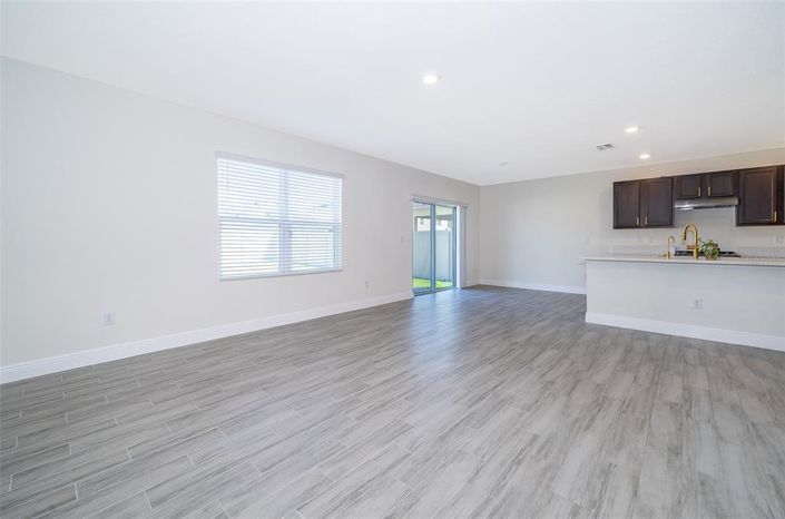 Image No.20-Propriété de 5 chambres à vendre à Davenport