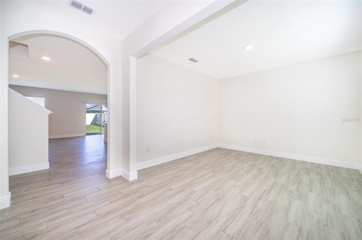 Image No.9-Propriété de 5 chambres à vendre à Davenport