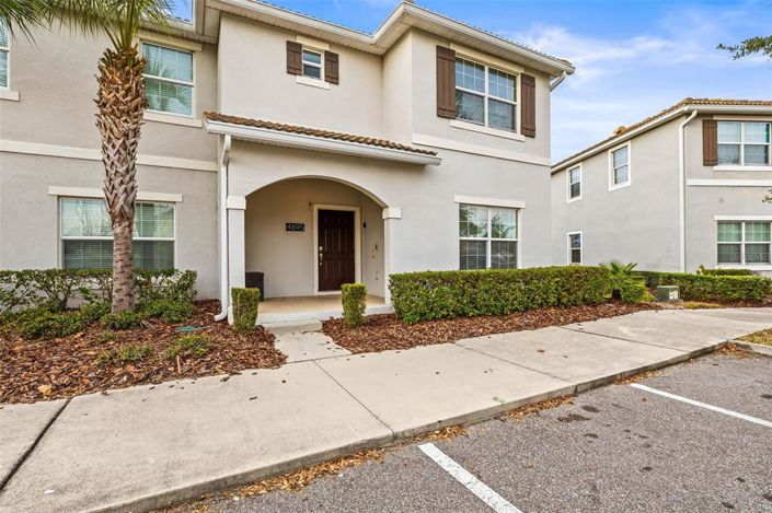 Image No.1-5 Bed Townhouse for sale