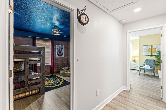 Image No.23-5 Bed Townhouse for sale