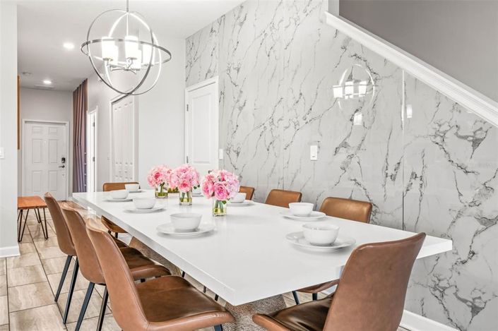 Image No.3-5 Bed Townhouse for sale