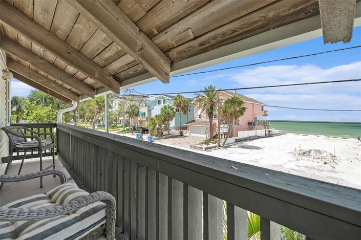 Image No.10-8 Bed Property for sale