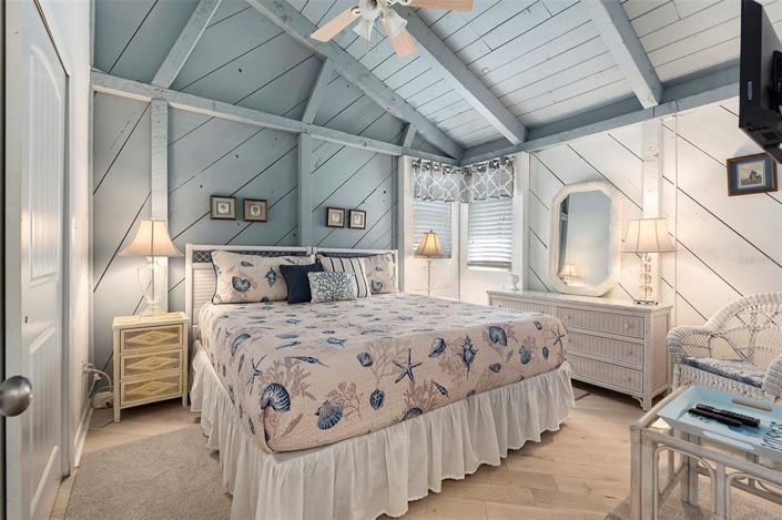 Image No.16-8 Bed Property for sale