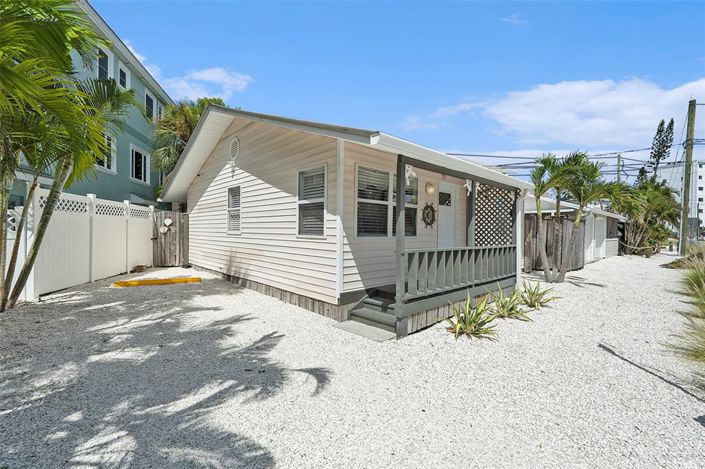 Image No.37-8 Bed Property for sale