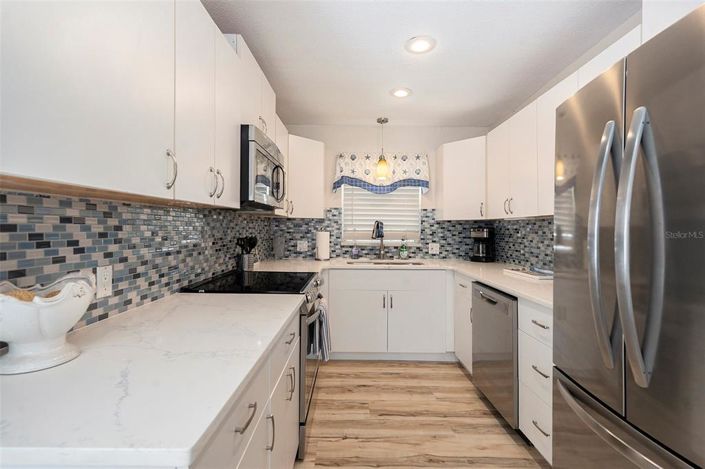 Image No.42-8 Bed Property for sale