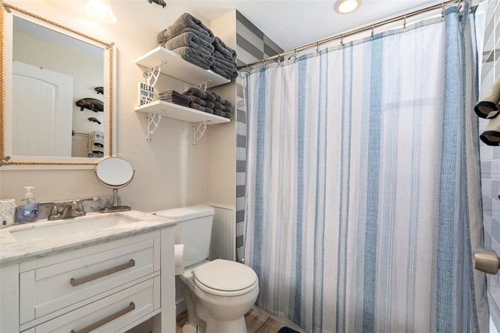 Image No.44-8 Bed Property for sale