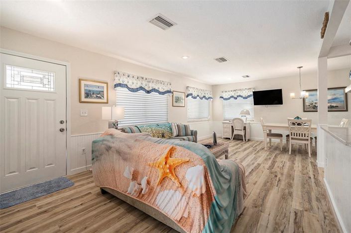 Image No.50-8 Bed Property for sale