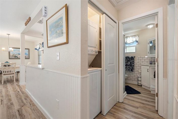 Image No.60-8 Bed Property for sale