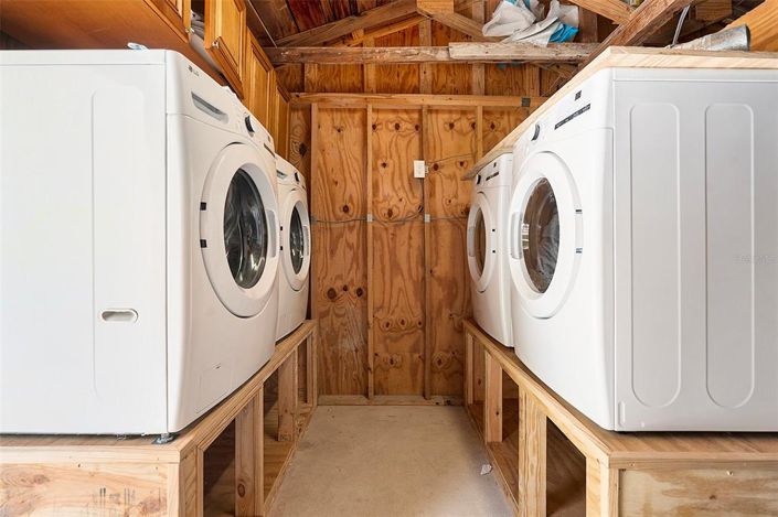 Image No.61-8 Bed Property for sale