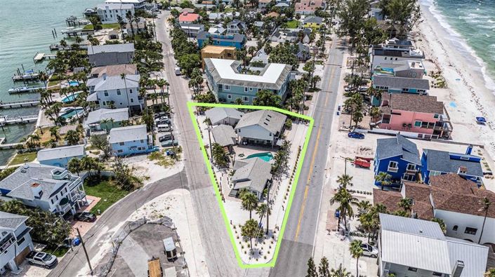 Image No.63-8 Bed Property for sale