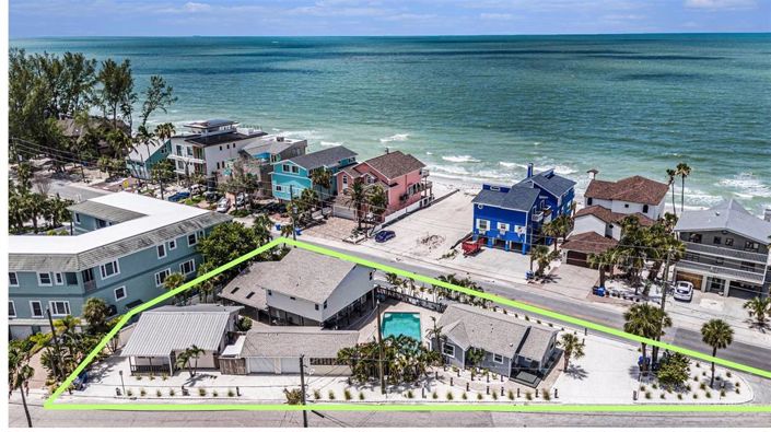 Image No.64-8 Bed Property for sale