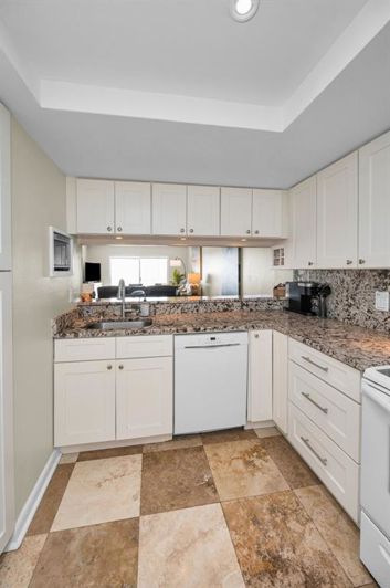 Image No.15-2 Bed Property for sale