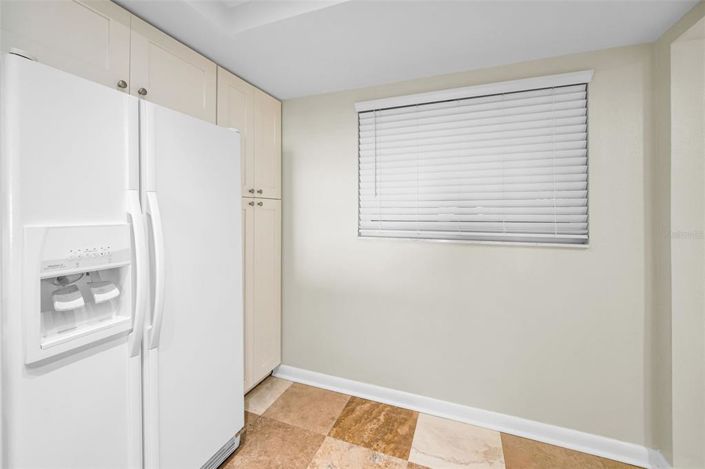 Image No.20-2 Bed Property for sale