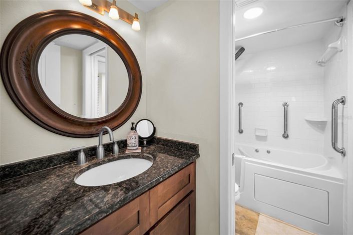 Image No.33-2 Bed Property for sale