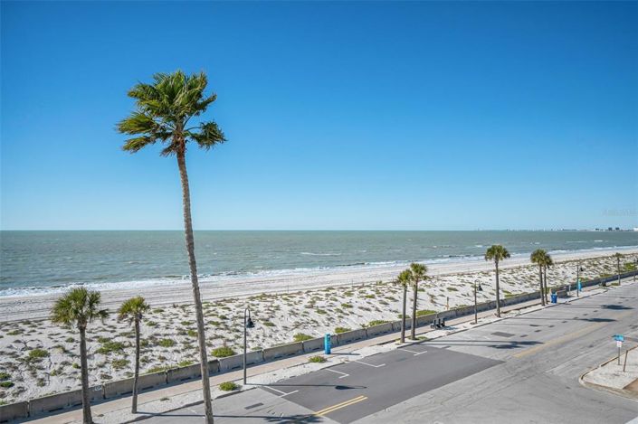 Image No.56-2 Bed Property for sale