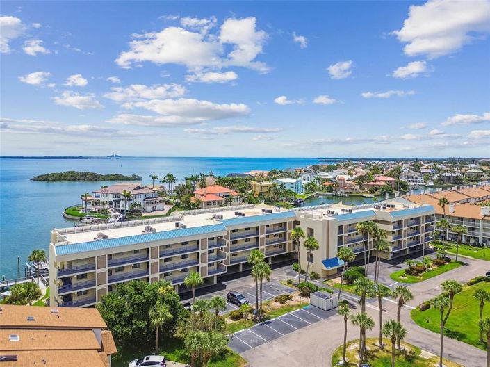 Image No.42-2 Bed Property for sale