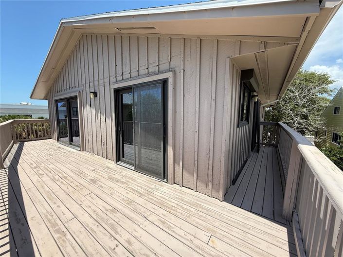 Image No.11-2 Bed Property for sale