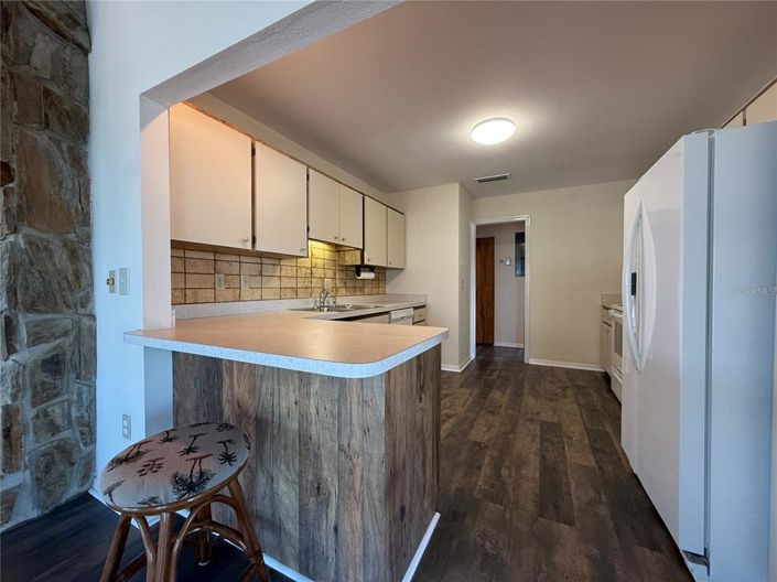 Image No.14-2 Bed Property for sale