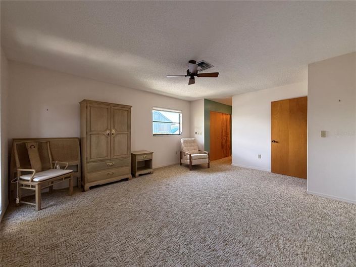 Image No.18-2 Bed Property for sale