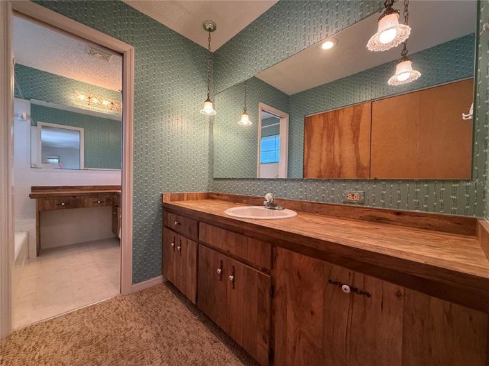 Image No.21-2 Bed Property for sale