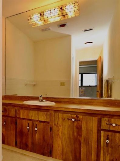 Image No.26-2 Bed Property for sale