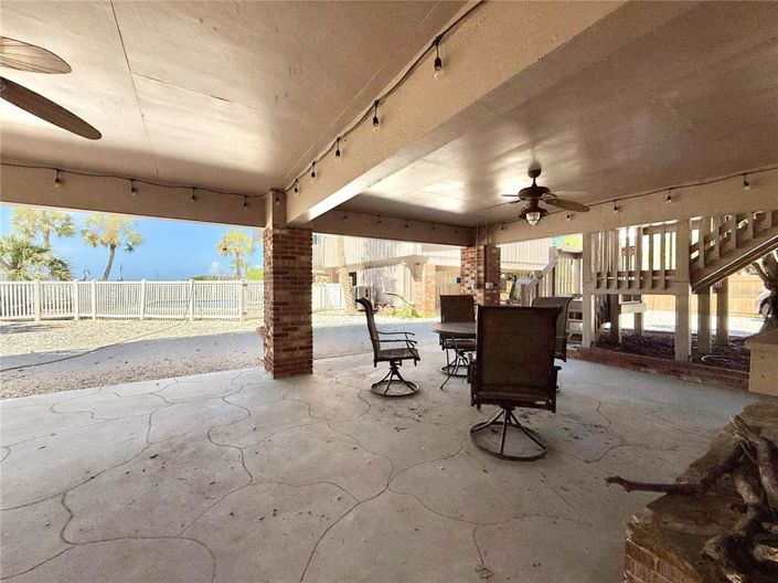 Image No.28-2 Bed Property for sale