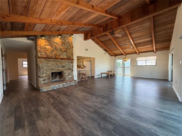 Image No.8-2 Bed Property for sale