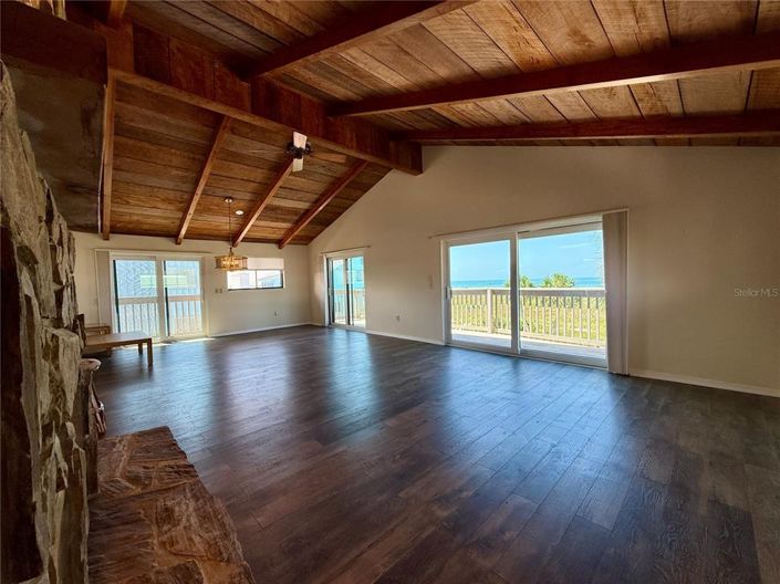 Image No.9-2 Bed Property for sale