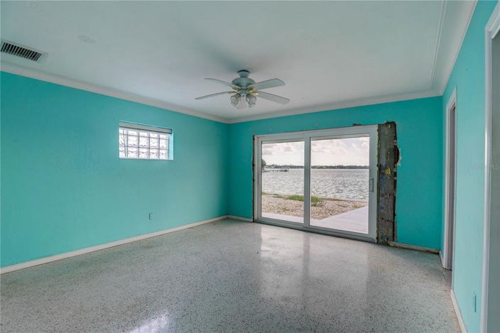 Image No.11-Propriété de 3 chambres à vendre à Treasure Island