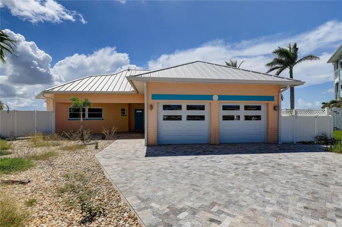 Image No.2-Propriété de 3 chambres à vendre à Treasure Island