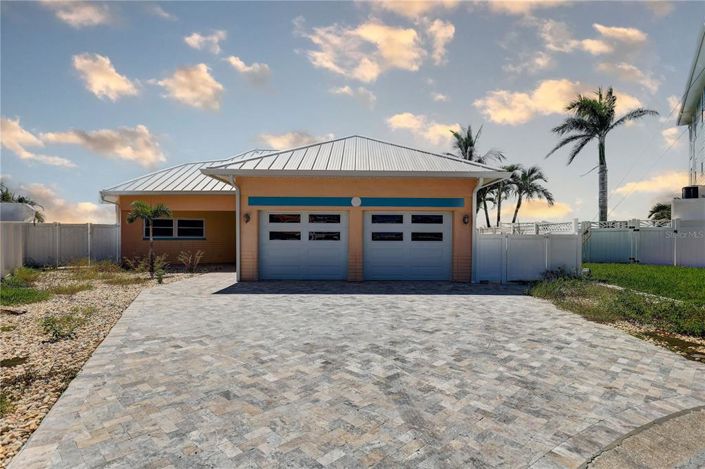 Image No.3-Propriété de 3 chambres à vendre à Treasure Island