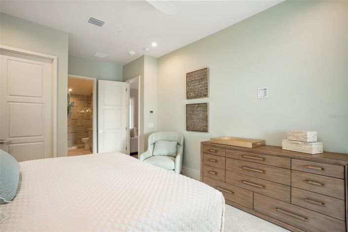 Image No.39-3 Bed Property for sale