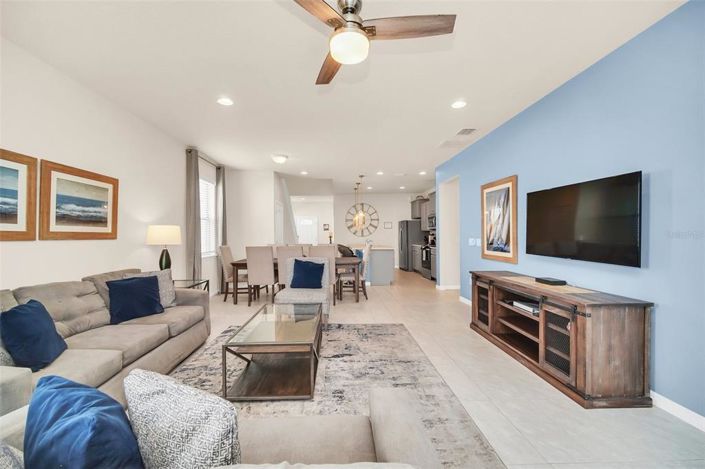 Image No.17-7 Bed Property for sale