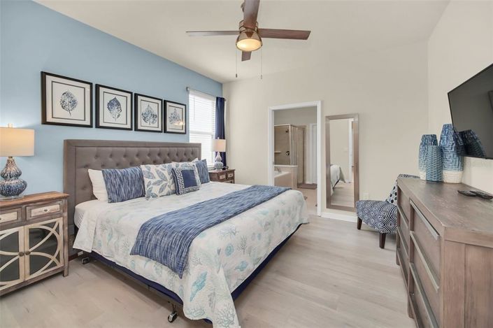 Image No.19-7 Bed Property for sale