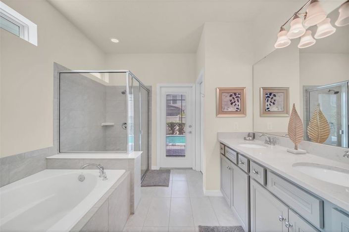 Image No.20-7 Bed Property for sale