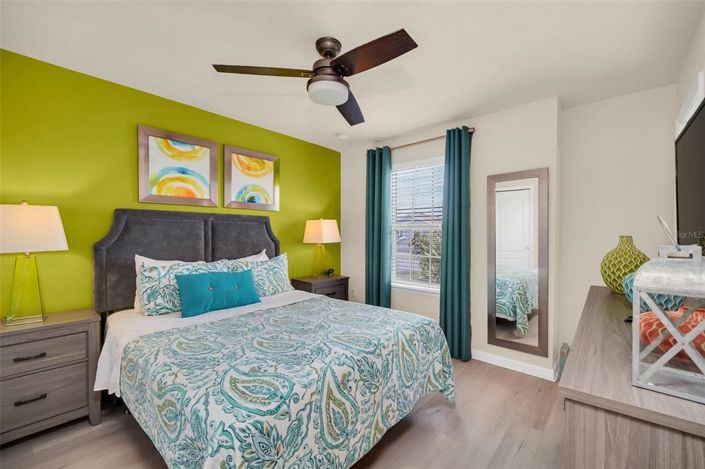 Image No.27-7 Bed Property for sale