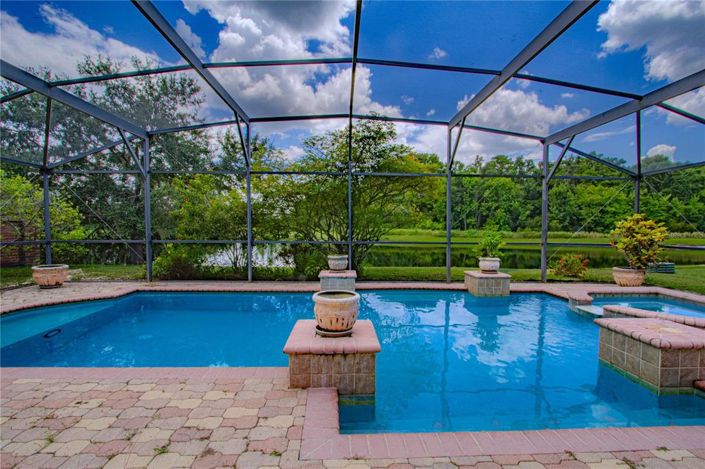 Image No.2-Propriété de 4 chambres à vendre à Kissimmee