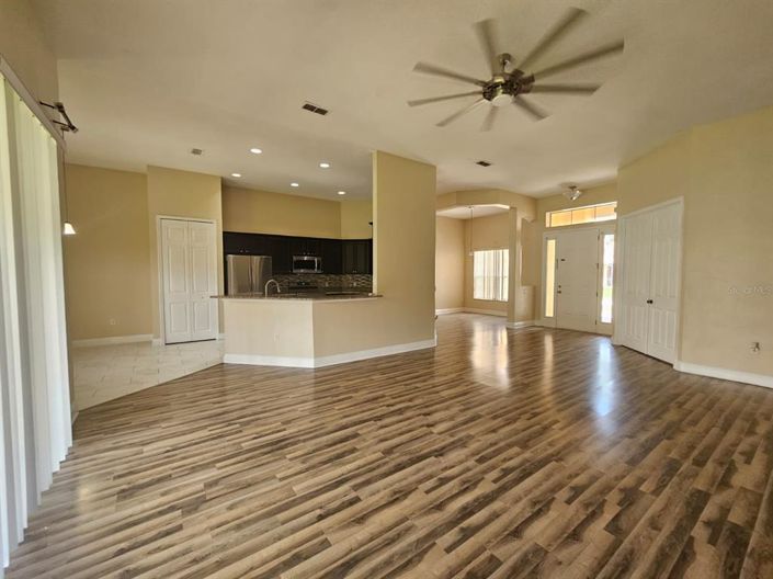 Image No.5-4 Bed Property for sale